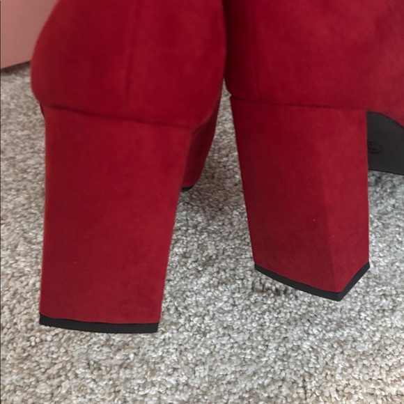 FLASH SALE!!! Worn ONCE!!
Others are selling these for $50 and UP !! - Picture 8 of 8